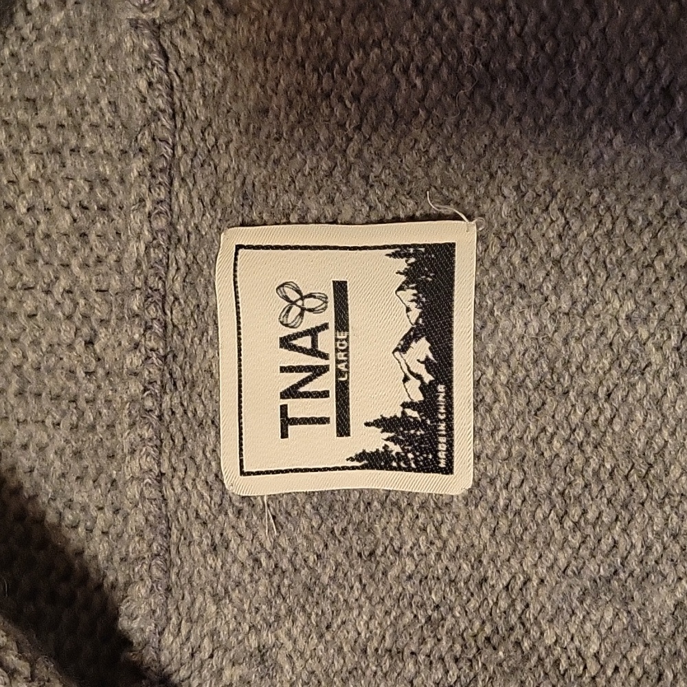 TNA 100% Lambs Wool Sweater SZ L